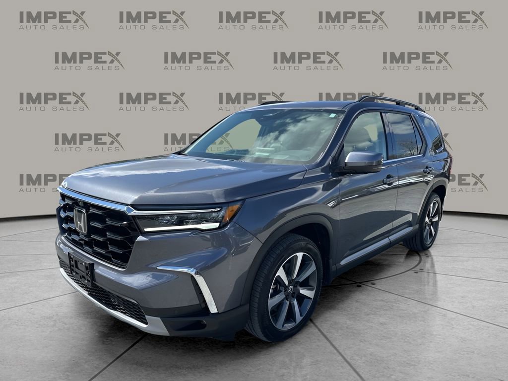 Used 2025 Honda Pilot Elite
