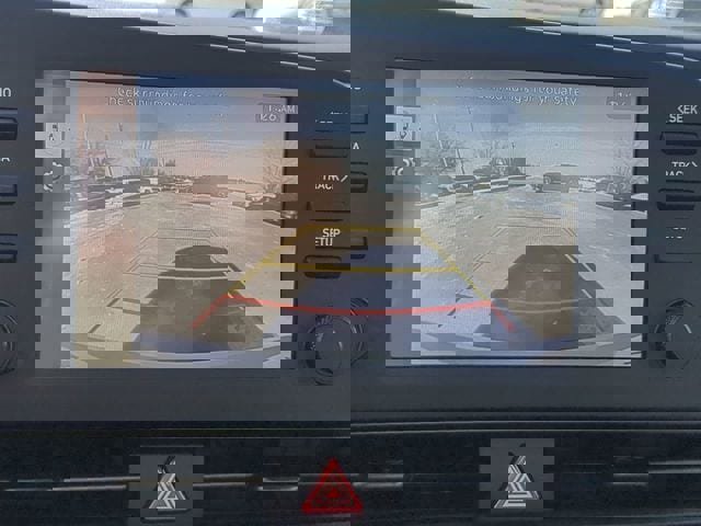 Certified 2025 Hyundai Elantra Sport image 18