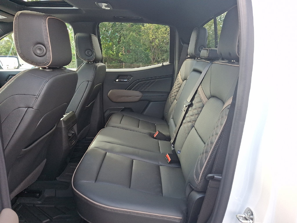 New 2026 GMC Canyon Denali AWD/4WD image 6