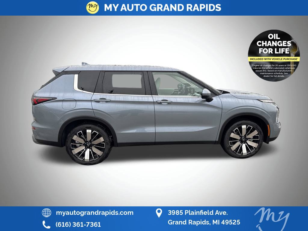 Used 2026 Mitsubishi Outlander SE AWD/4WD image 8