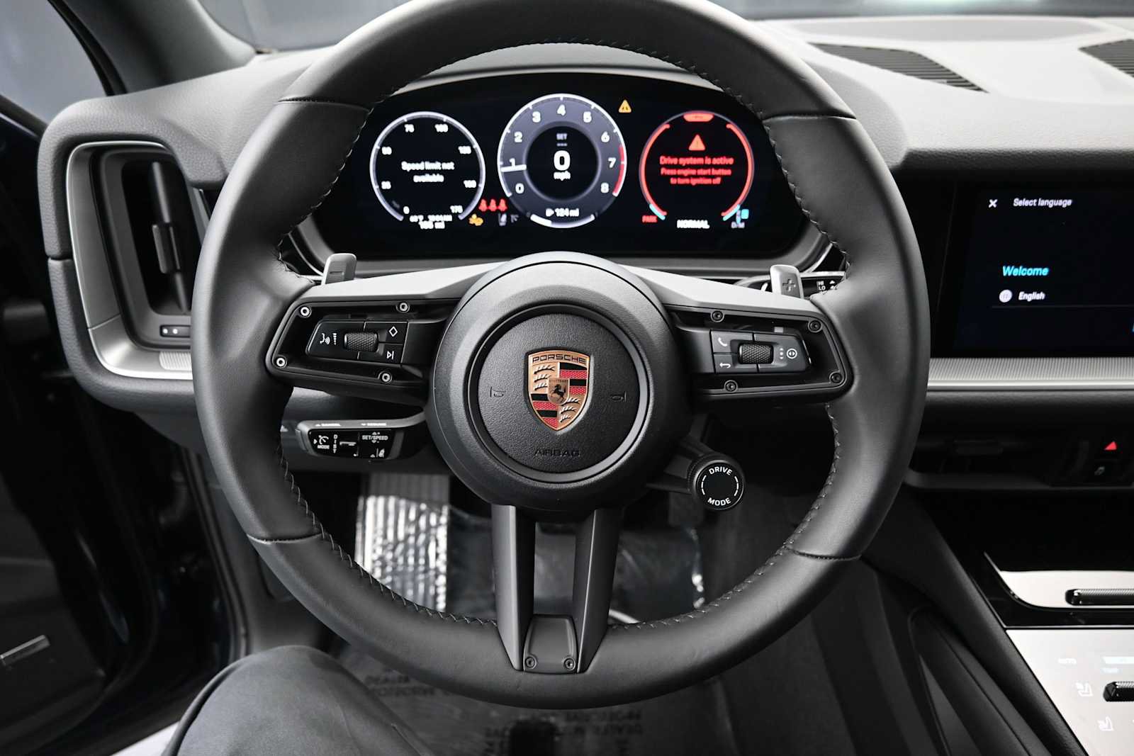 Certified 2025 Porsche Cayenne AWD/4WD image 7