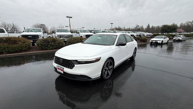 Used 2023 Honda Accord Sport image 1