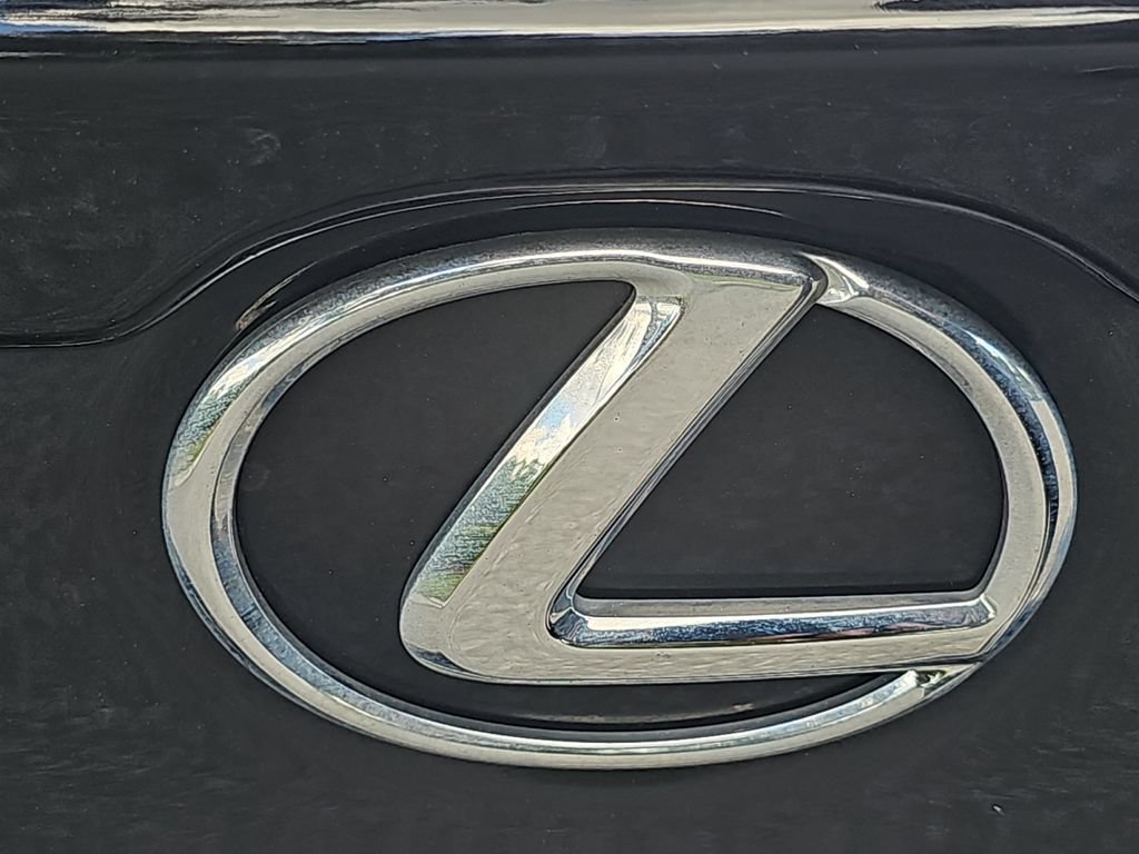 Used 2016 Lexus IS 200t RWD image 32