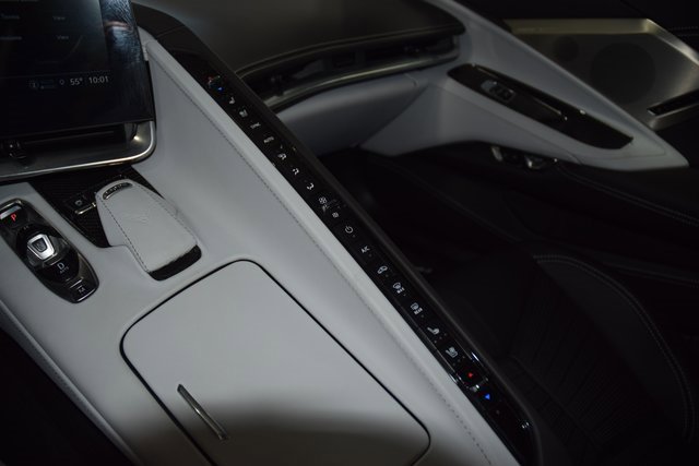 Used 2023 Chevrolet Corvette Stingray Premium Conv w/ Z51 Performance Package image 27