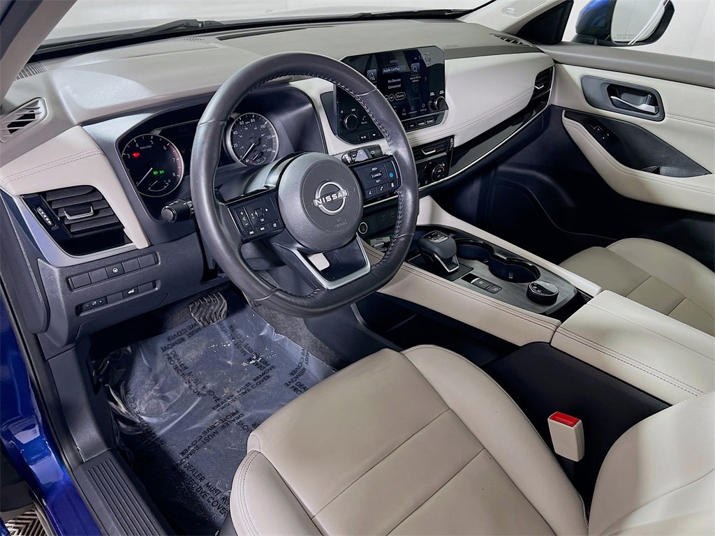 Used 2022 Nissan Rogue SL w/ SL Premium Package image 10