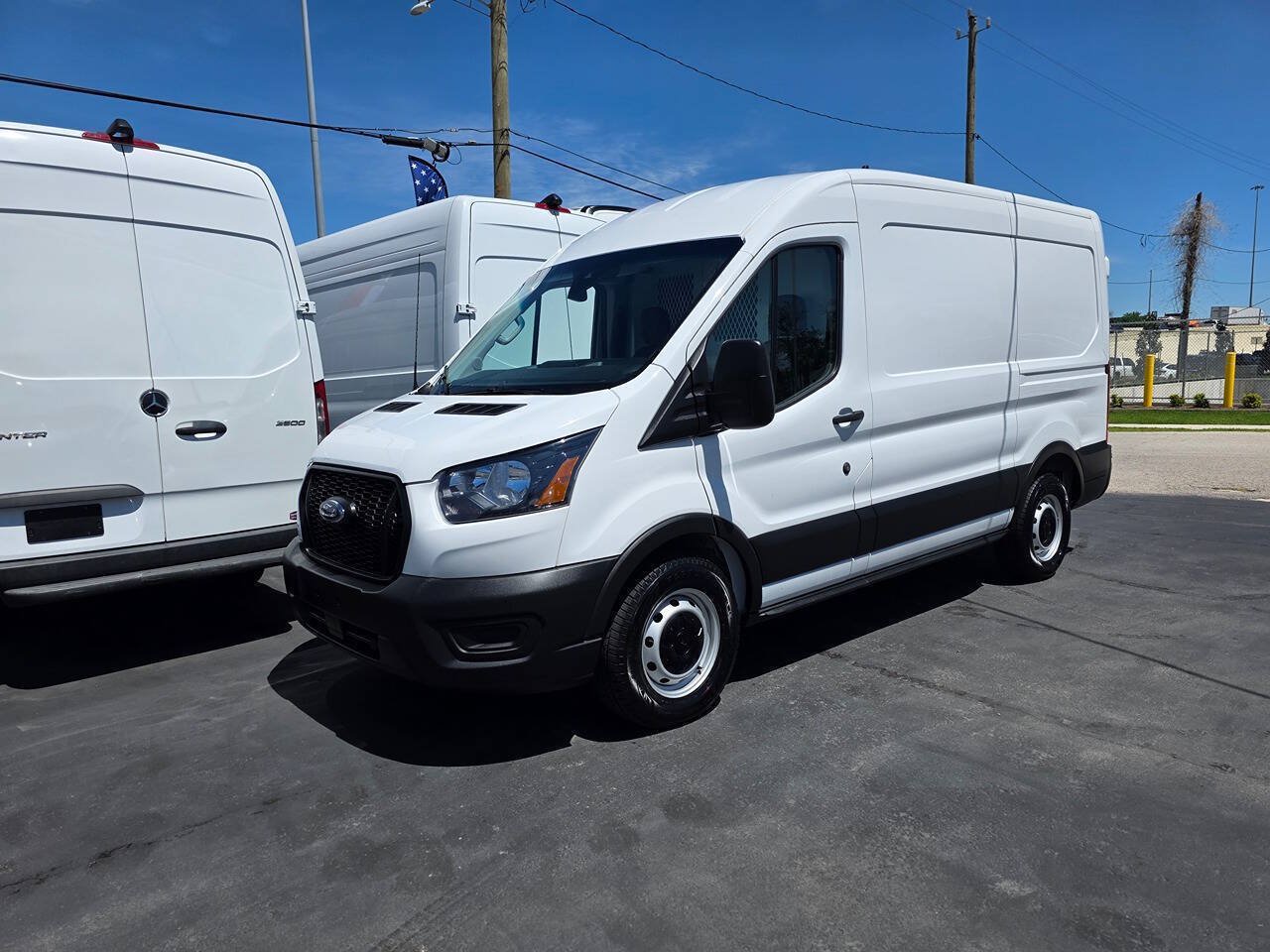 Used 2023 Ford Transit 150 Medium Roof w/ Load Area Protection Package RWD image 28