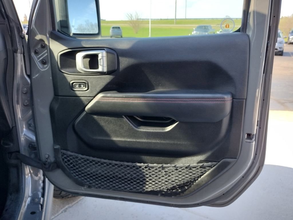 Used 2022 Jeep Gladiator Rubicon w/ LED Lighting Group AWD/4WD image 27