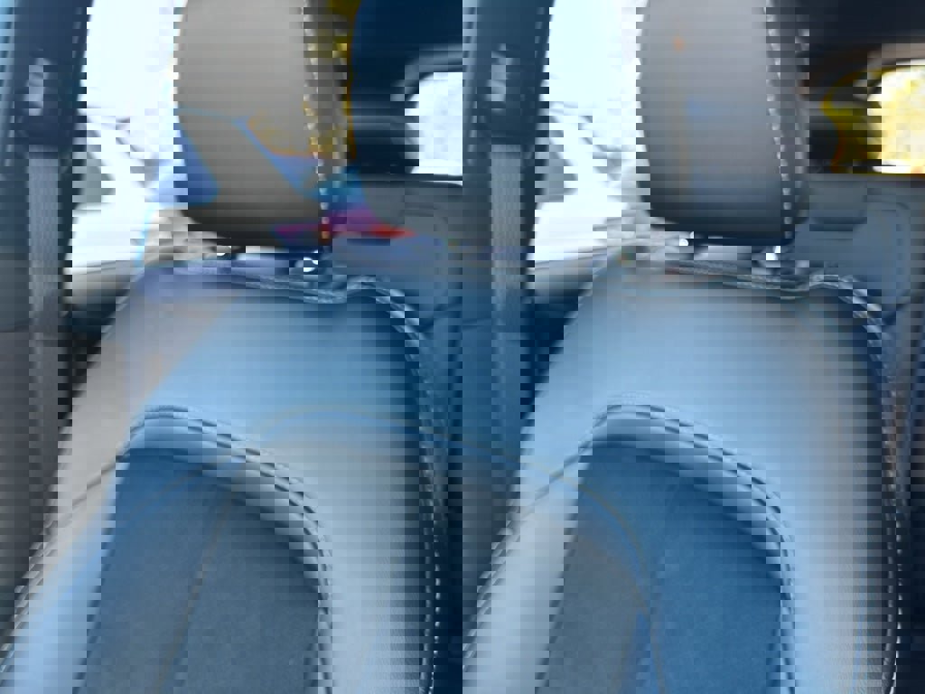 New 2025 Jeep Grand Cherokee Altitude image 19