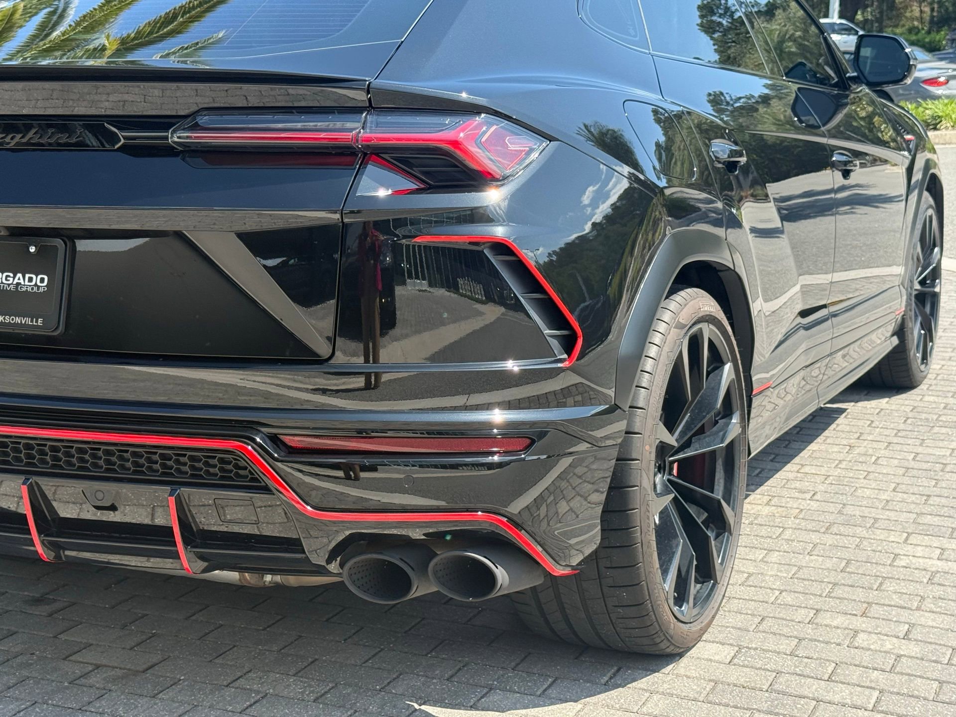 Used 2021 Lamborghini Urus AWD/4WD image 18