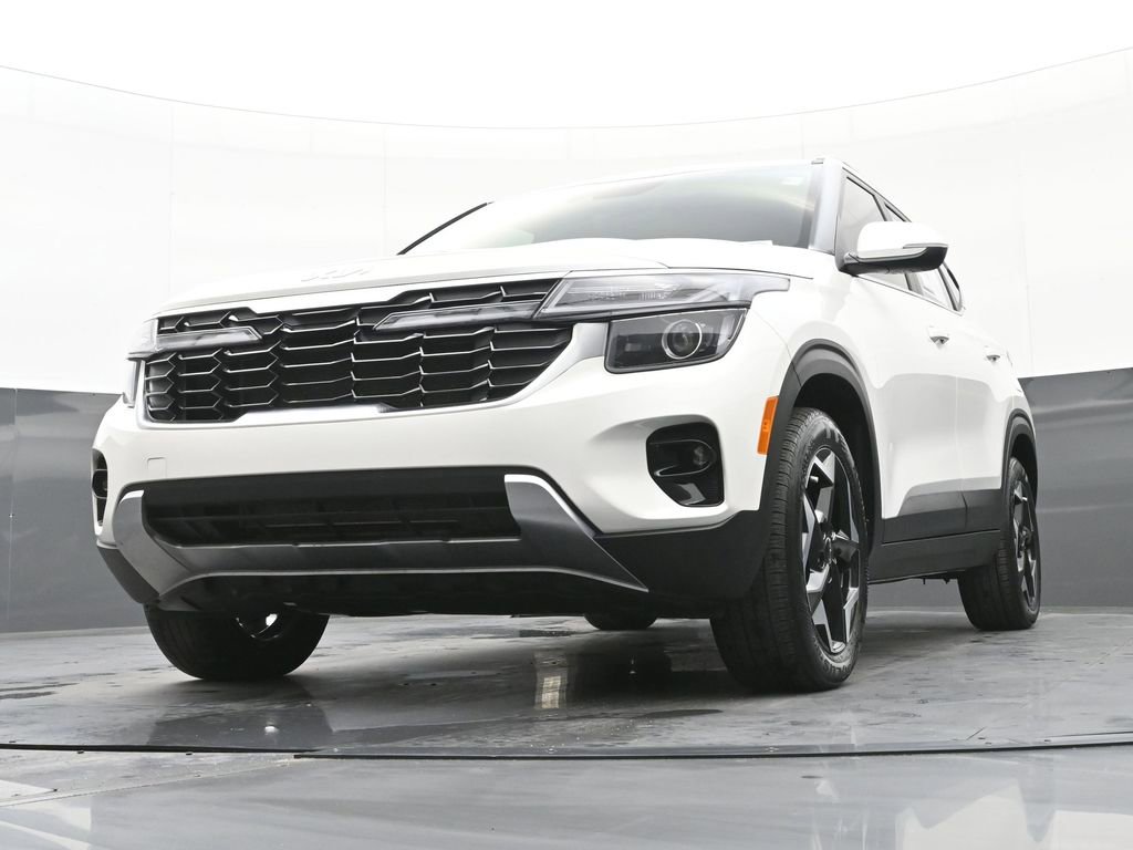 Used 2024 Kia Seltos EX image 54