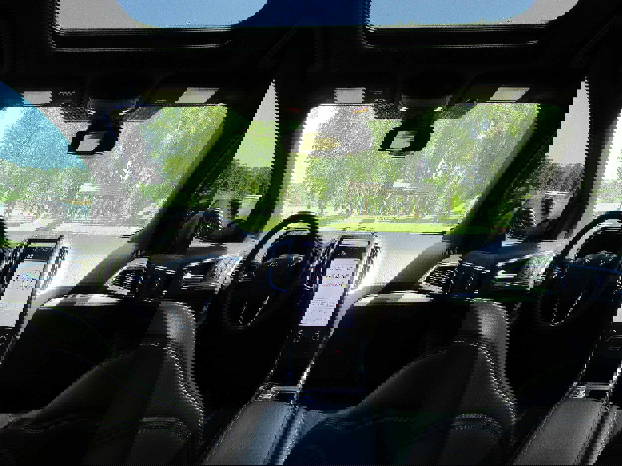 Certified 2022 Ford Edge ST w/ Equipment Group 401A image 24