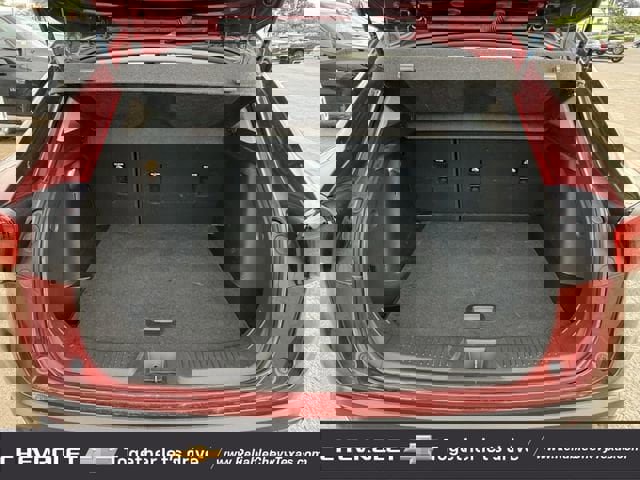 Used 2024 Chevrolet Trax LT w/ Driver Confidence Package image 32