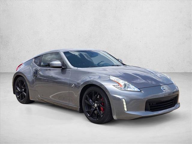 Used 2016 Nissan 370Z Coupe RWD video 4