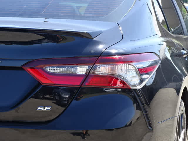 Certified 2021 Toyota Camry SE FWD image 11