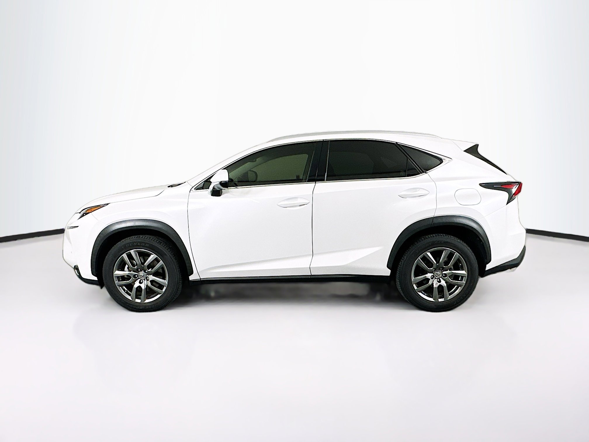 Used 2016 Lexus NX 200t FWD w/ Premium Package image 4