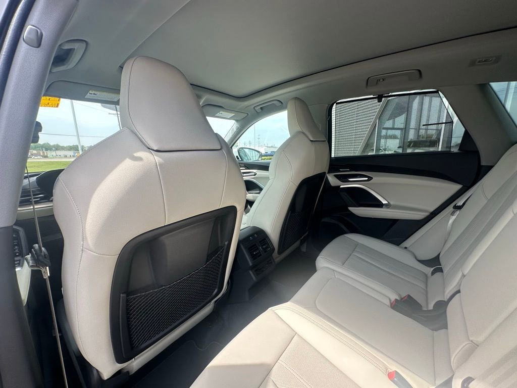 New 2025 Audi Q5 Premium Plus w/ Premium Plus AWD/4WD image 23