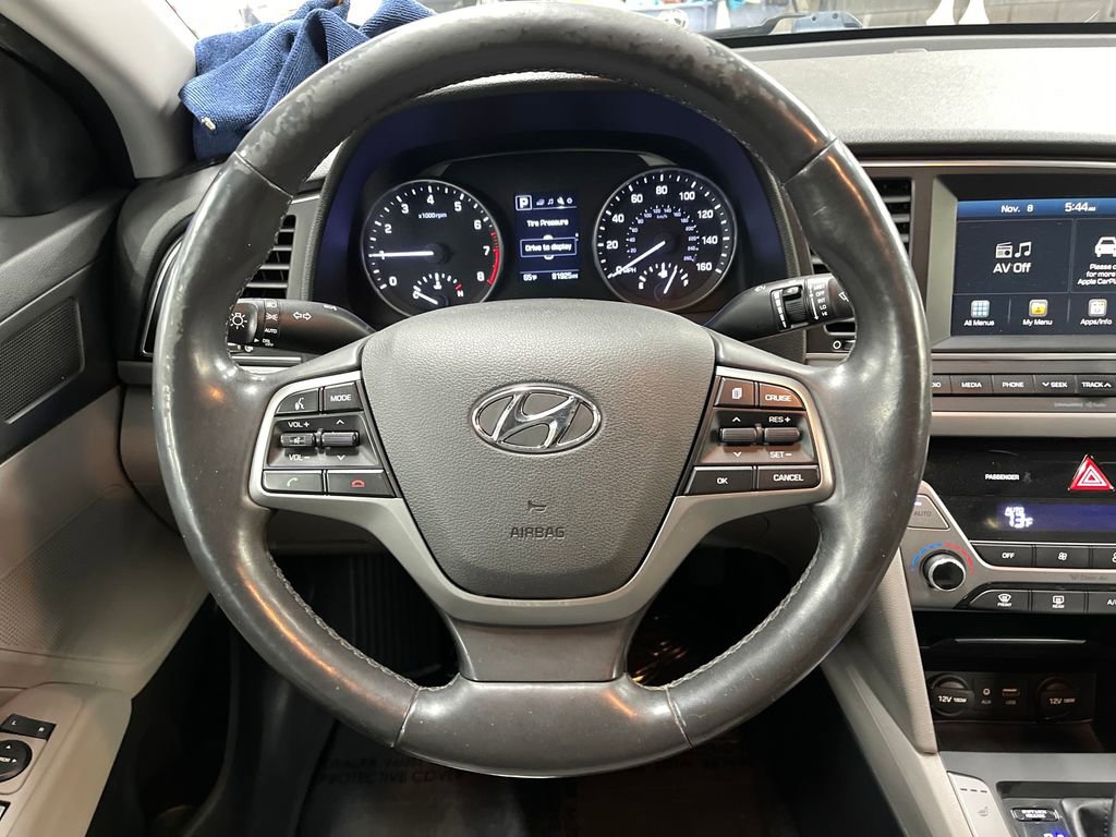 Used 2017 Hyundai Elantra SE w/ SE A/T Tech Package 03 image 19