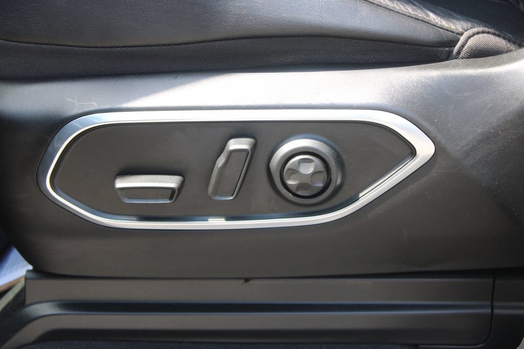 Used 2024 Jeep Wagoneer Series II AWD/4WD image 23