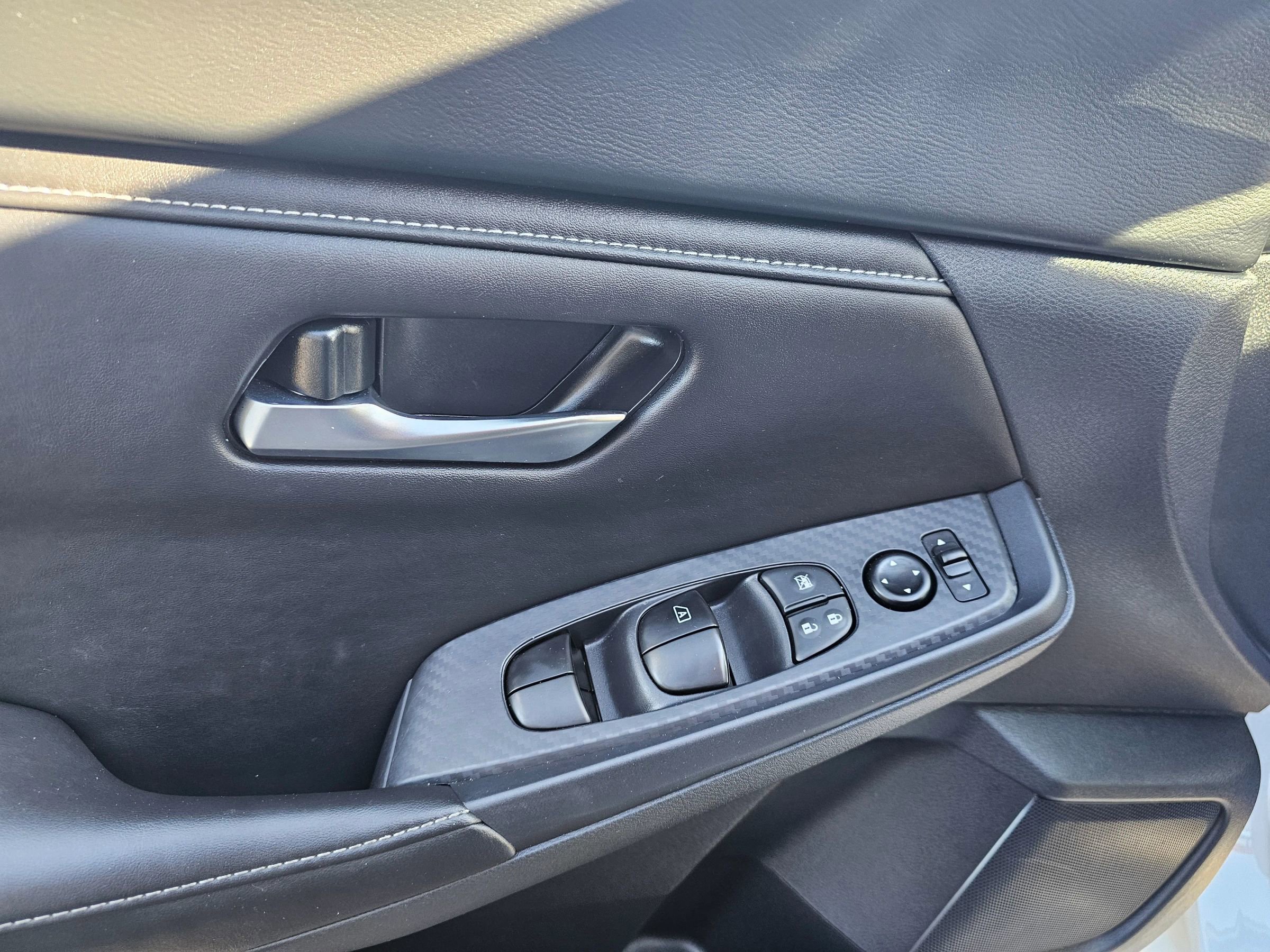 Used 2025 Nissan Sentra SV image 30