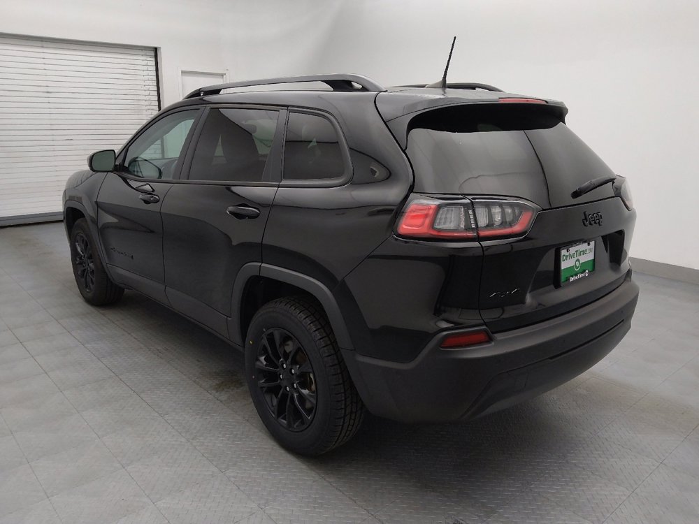Used 2023 Jeep Cherokee Altitude Lux image 5