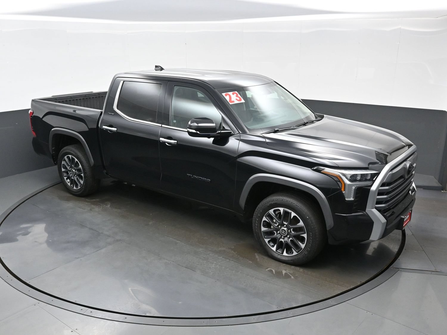 Used 2023 Toyota Tundra Limited AWD/4WD image 33