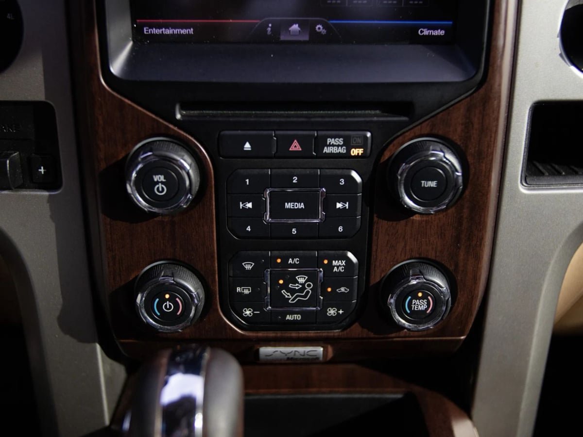 Used 2013 Ford F150 King Ranch w/ King Ranch Luxury Pkg AWD/4WD image 38