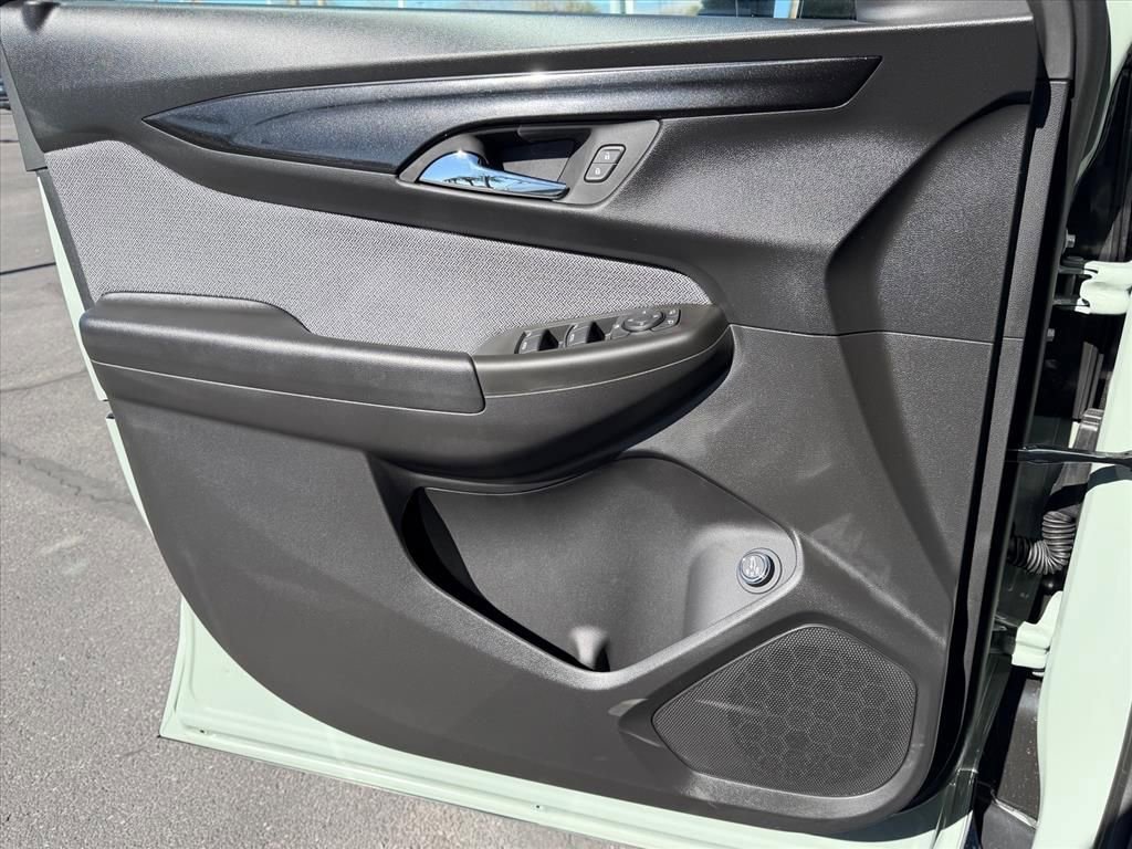 New 2026 Chevrolet TrailBlazer LT w/ Convenience Package FWD image 9