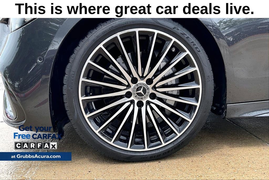 Used 2024 Mercedes-Benz C 300 Sedan image 11
