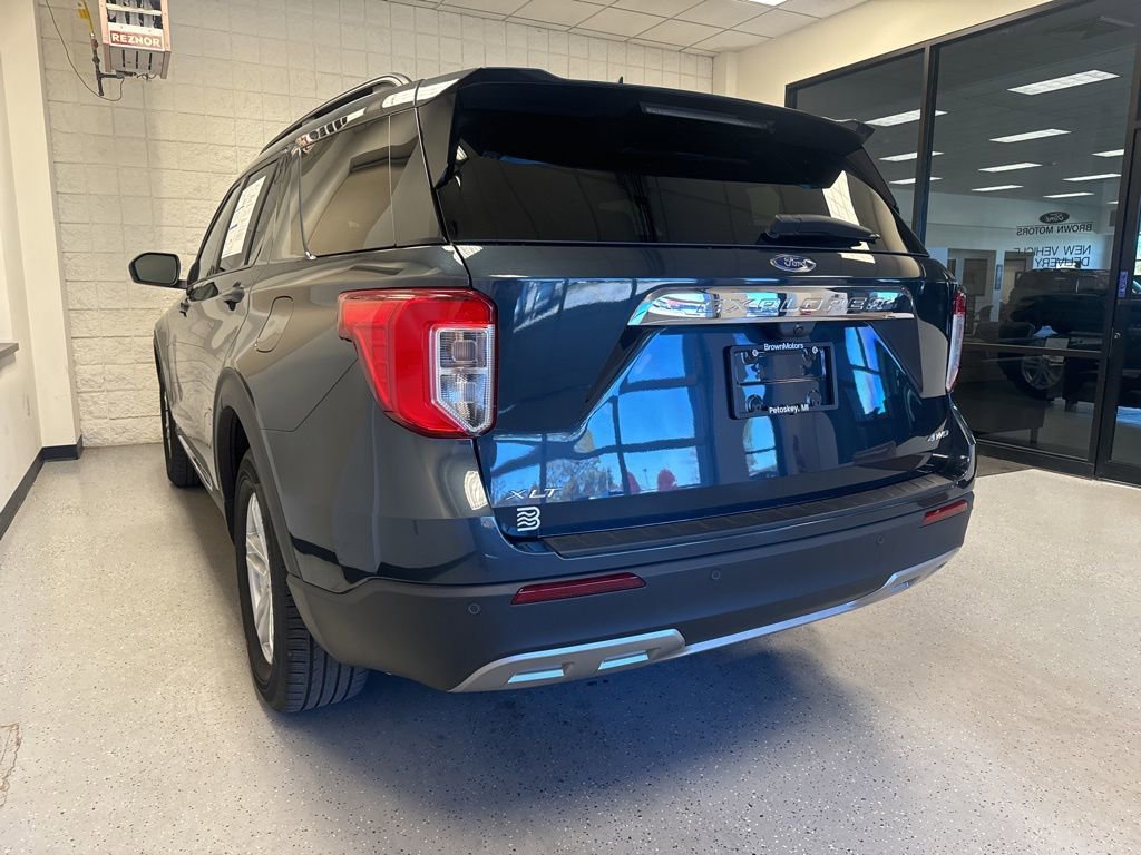 Certified 2023 Ford Explorer XLT w/ Equipment Group 202A image 3