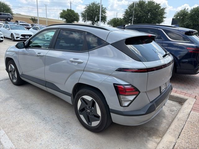 Used 2024 Hyundai Kona SEL FWD image 5