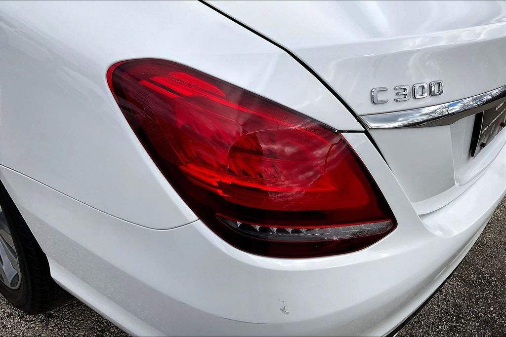 Used 2021 Mercedes-Benz C 300 4MATIC Sedan w/ Premium Package image 23