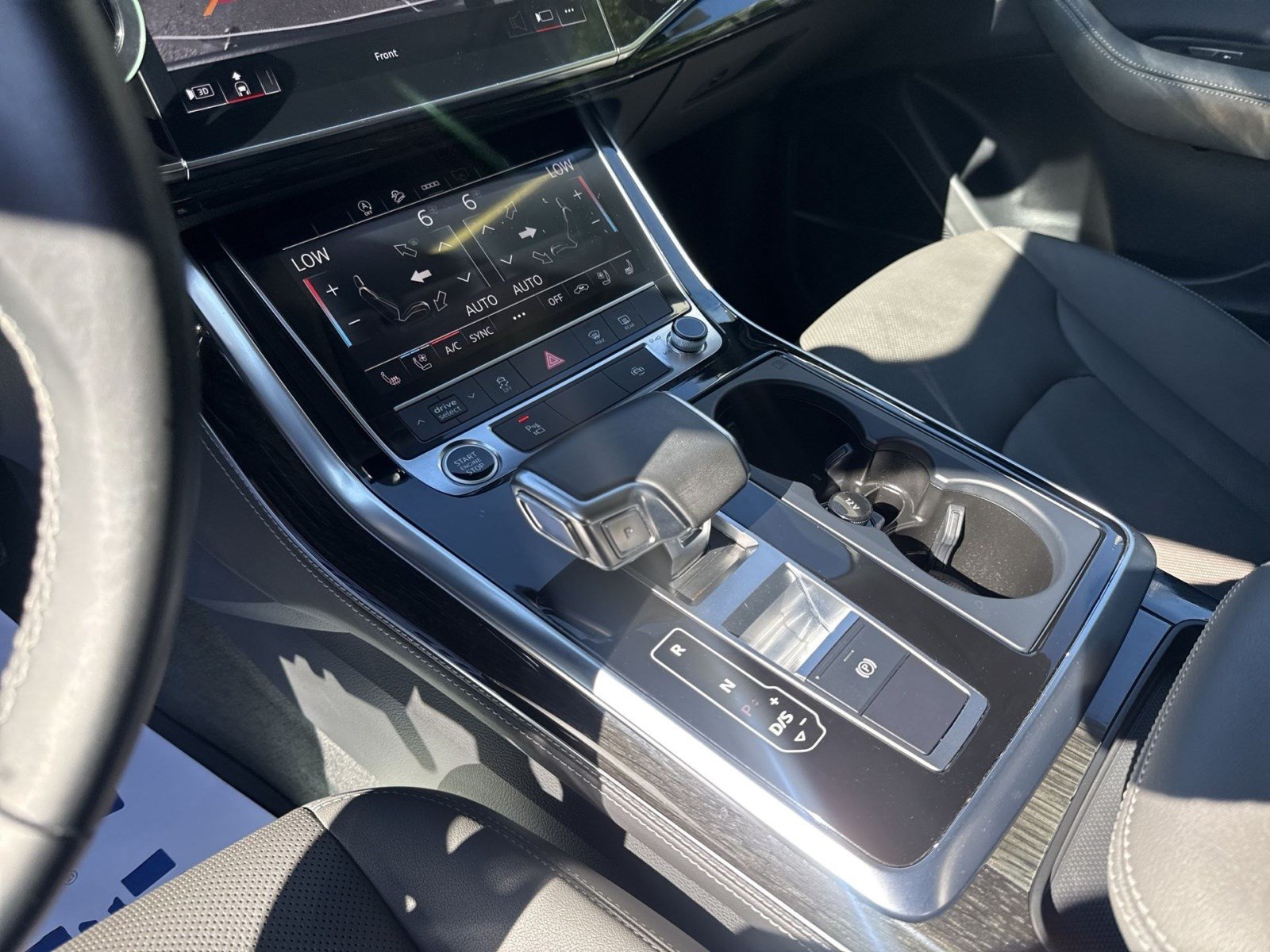 Used 2025 Audi Q8 Premium Plus AWD/4WD image 19