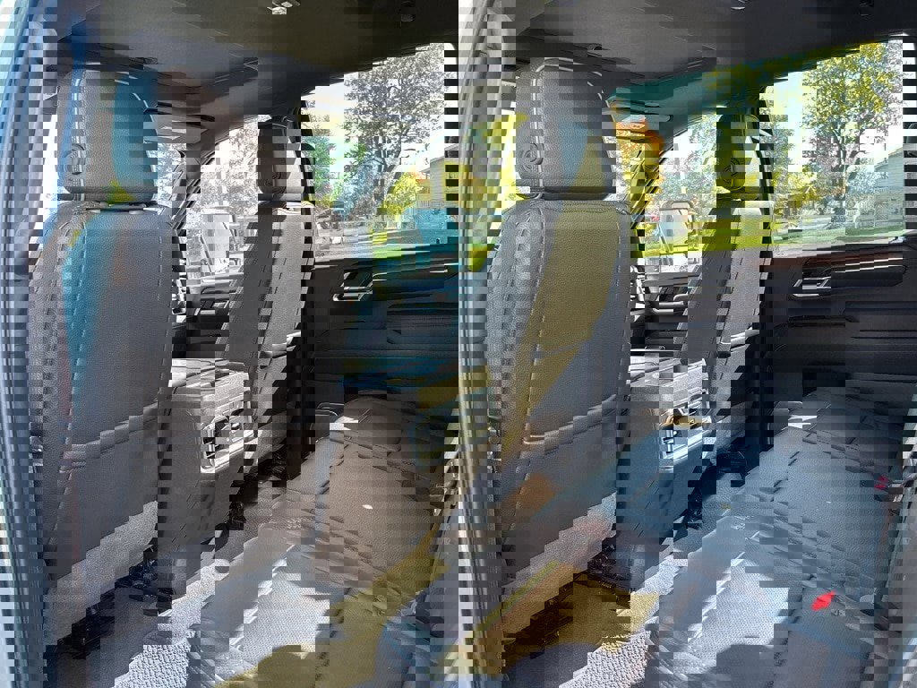 Used 2024 GMC Sierra 2500 Denali w/ Technology Package image 14