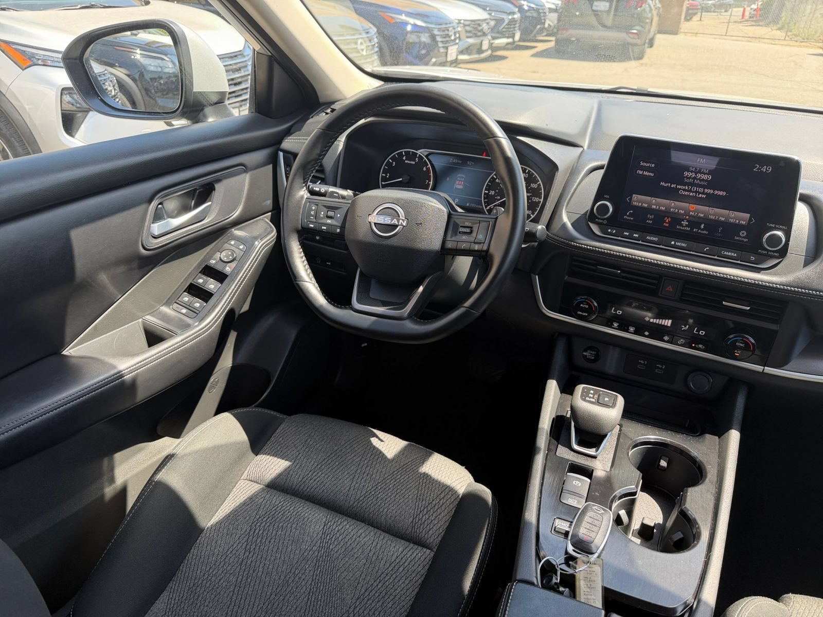 Used 2025 Nissan Rogue SV FWD image 36