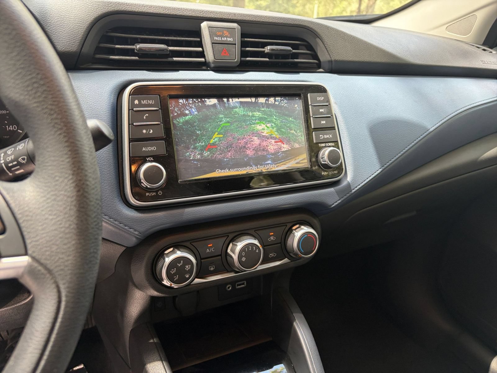 Used 2025 Nissan Versa SV FWD image 16