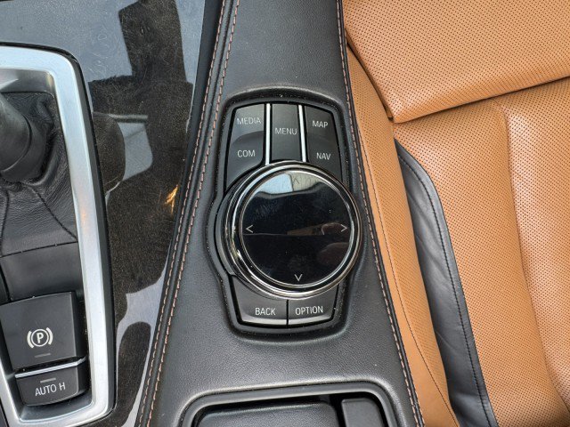 Used 2017 BMW 640i Convertible RWD image 21
