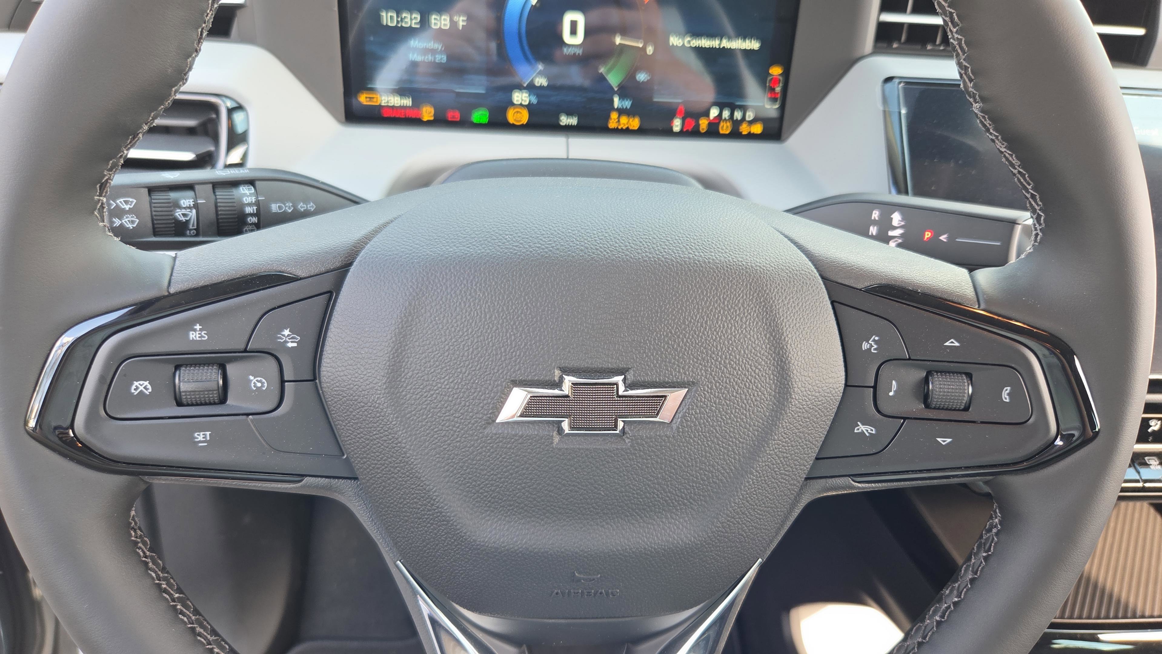 New 2027 Chevrolet Bolt LT w/ Comfort Package image 21