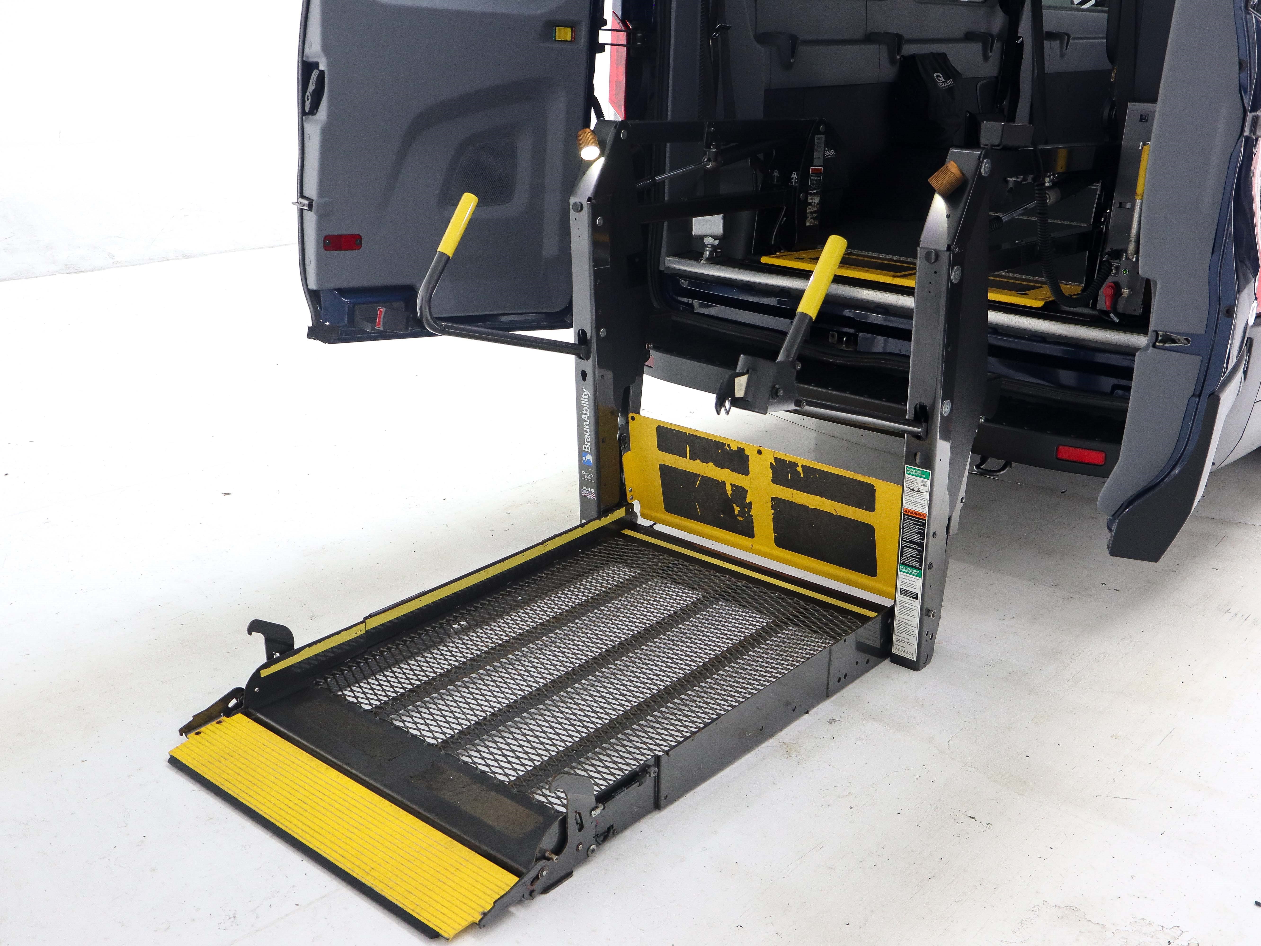 Used 2019 Ford Transit 350 XL RWD image 13