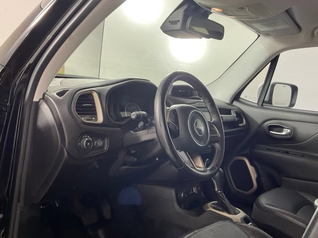 Used 2017 Jeep Renegade Limited AWD/4WD image 13