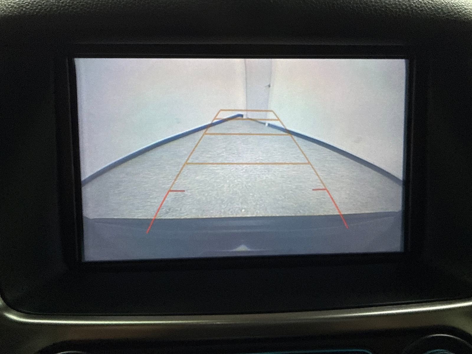 Used 2020 Chevrolet Tahoe LS w/ Enhanced Driver Alert Package AWD/4WD image 28