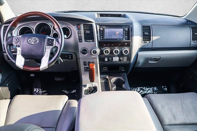 Used 2015 Toyota Sequoia Platinum AWD/4WD image 25