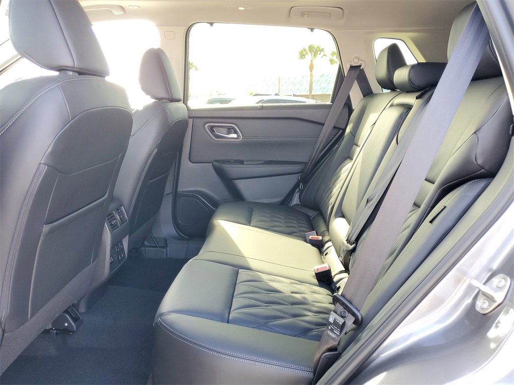 New 2026 Nissan Rogue Platinum w/ Platinum Premium Package image 6