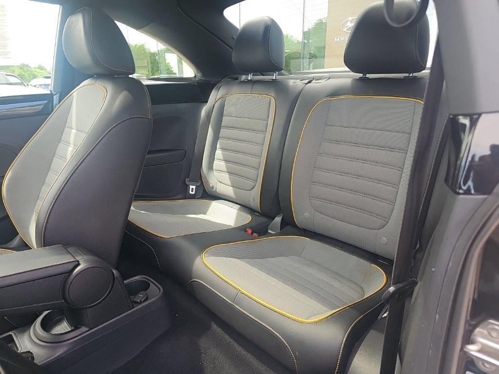 Used 2016 Volkswagen Beetle 1.8T Dune FWD image 29