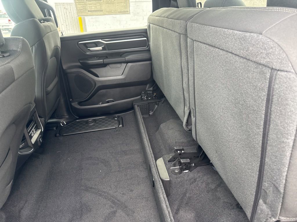 New 2026 RAM 1500 4x4 Crew Cab image 39