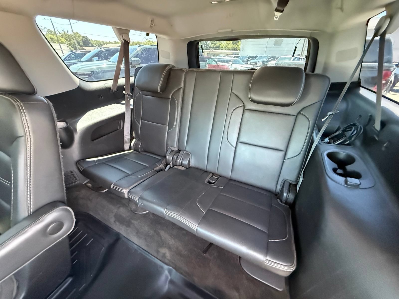 Used 2015 GMC Yukon XL Denali w/ Touring Package AWD/4WD image 26