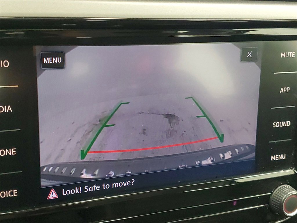 Used 2021 Volkswagen Passat 2.0T SE image 20