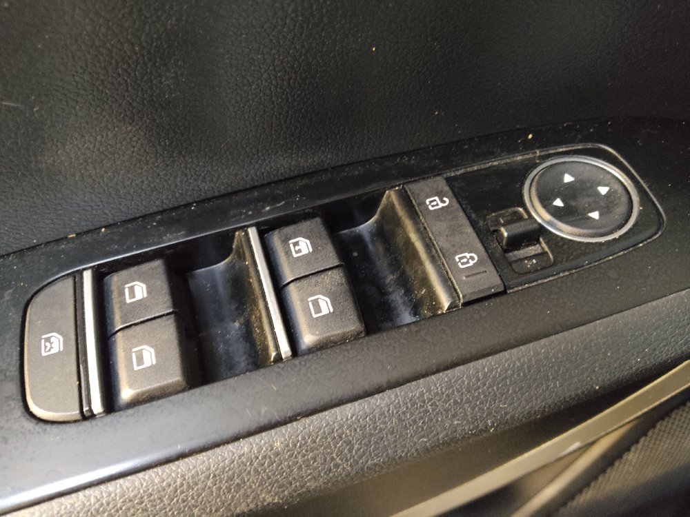 Used 2021 Kia Soul LX FWD image 27