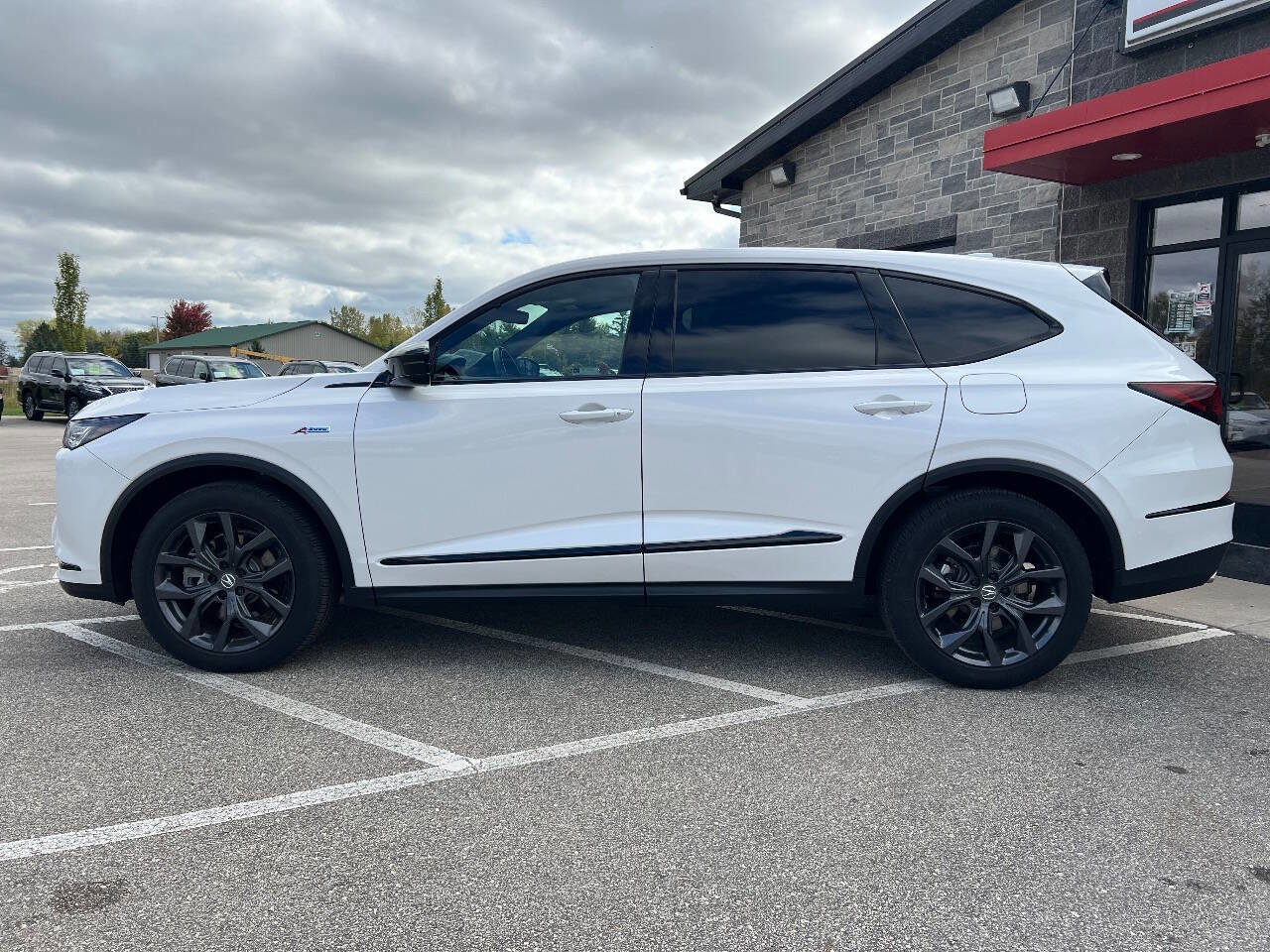 Used 2024 Acura MDX A-Spec image 7
