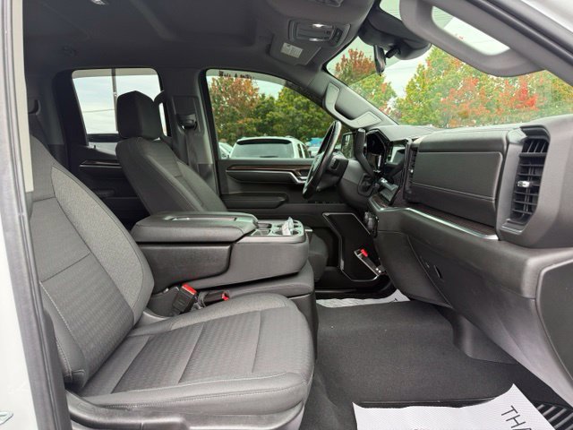Used 2022 Chevrolet Silverado 1500 LT AWD/4WD image 10