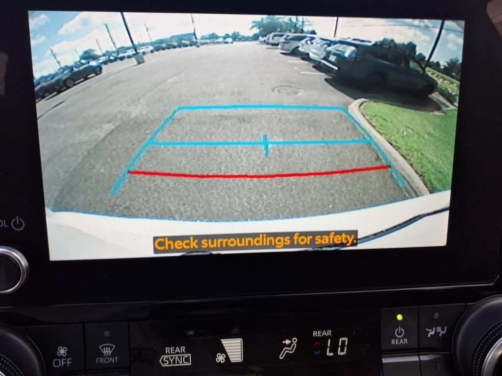 Used 2023 Toyota Highlander XSE FWD image 29